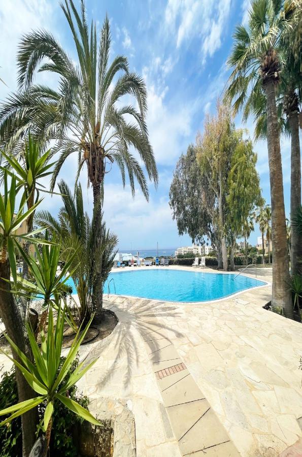 Direct Sea View & Quality Bed - Kings Palace 1 Bed Paphos Extérieur photo