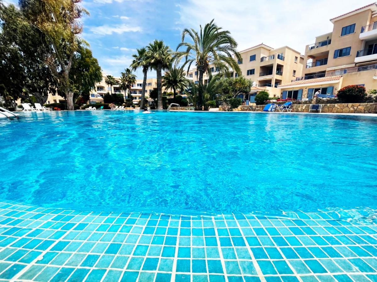 Direct Sea View & Quality Bed - Kings Palace 1 Bed Paphos Extérieur photo